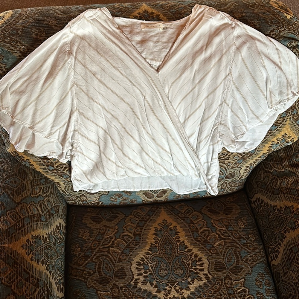 Medium cropped wrap top